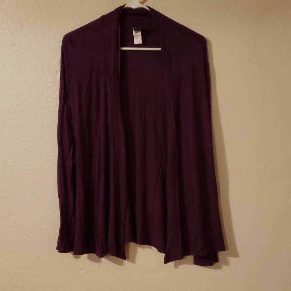 JKLA sweater